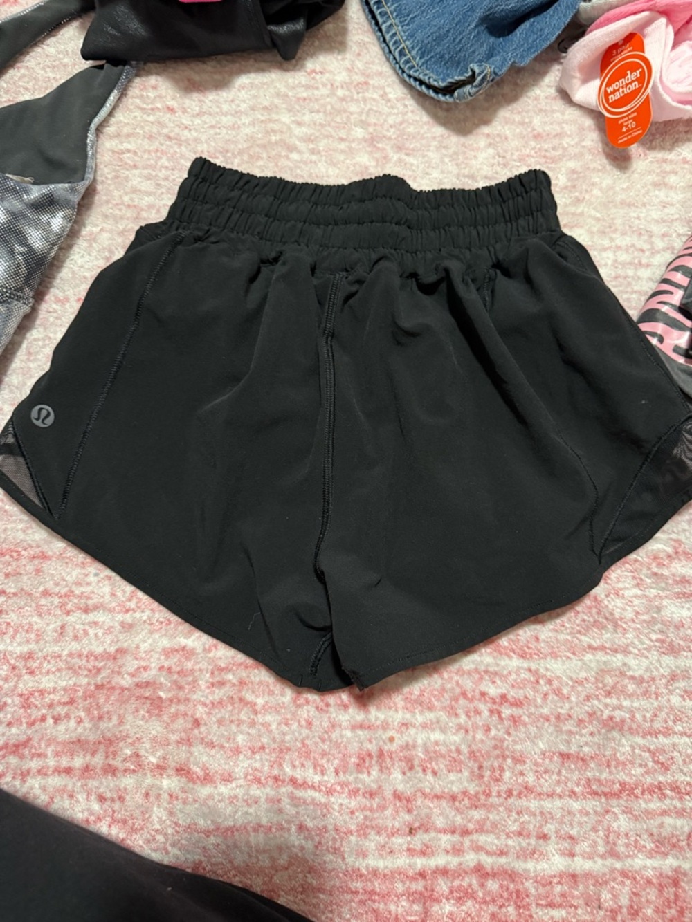 lululemon athletica Black hotty hot 2inch shorts